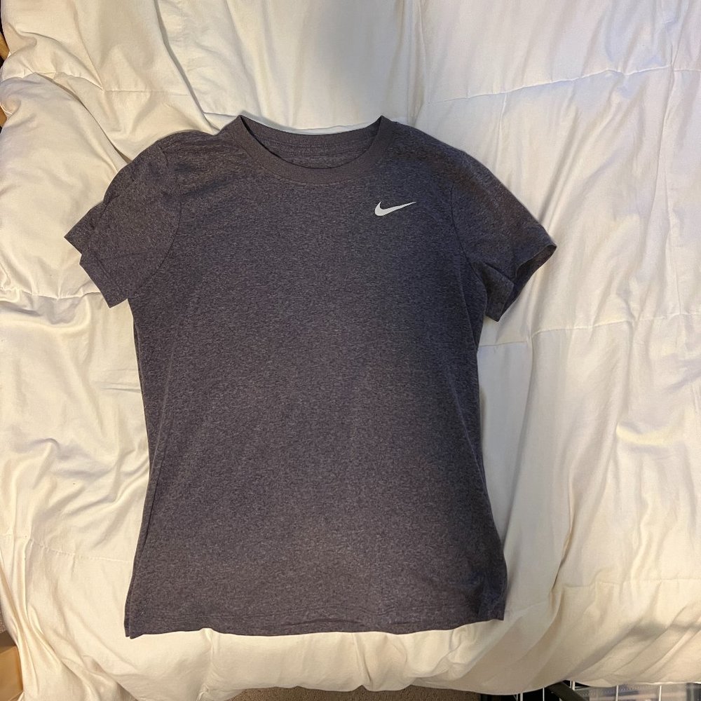 Nike Purple Dri-Fit Tee SIZE MEDIUM